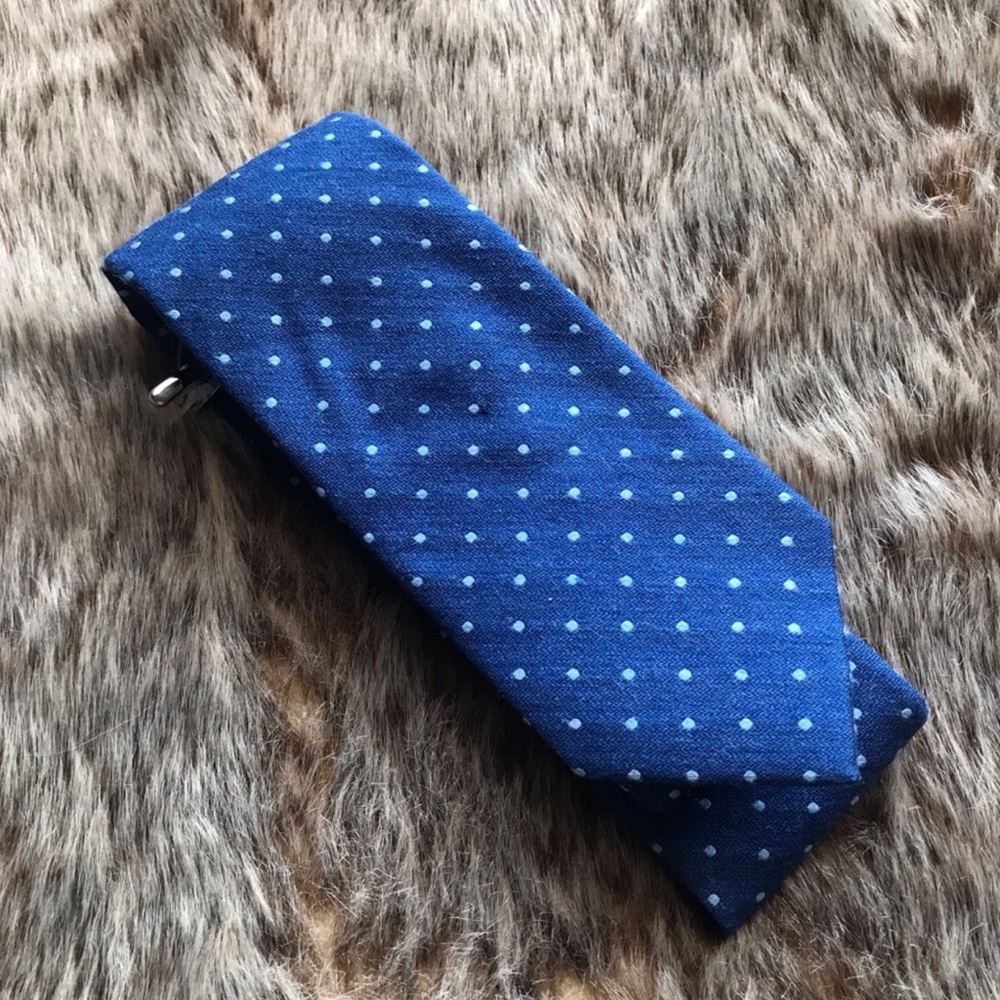 Polka dot Necktie | Van Heusen